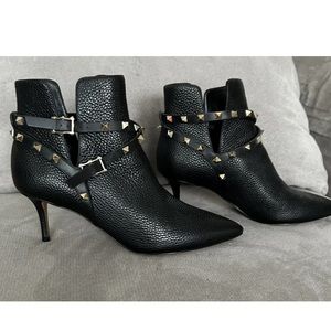 Valentino kitten heel Rockstud Booties in size 39.5